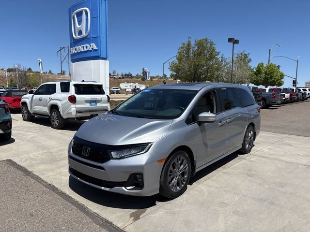 Certified 2025 Honda Odyssey Touring image 2