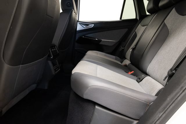 Used 2023 Volkswagen ID.4 Pro RWD image 36