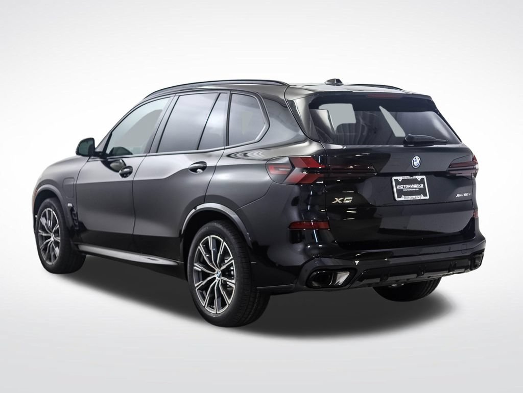 New 2026 BMW X5 xDrive50e w/ Executive Package AWD/4WD image 3