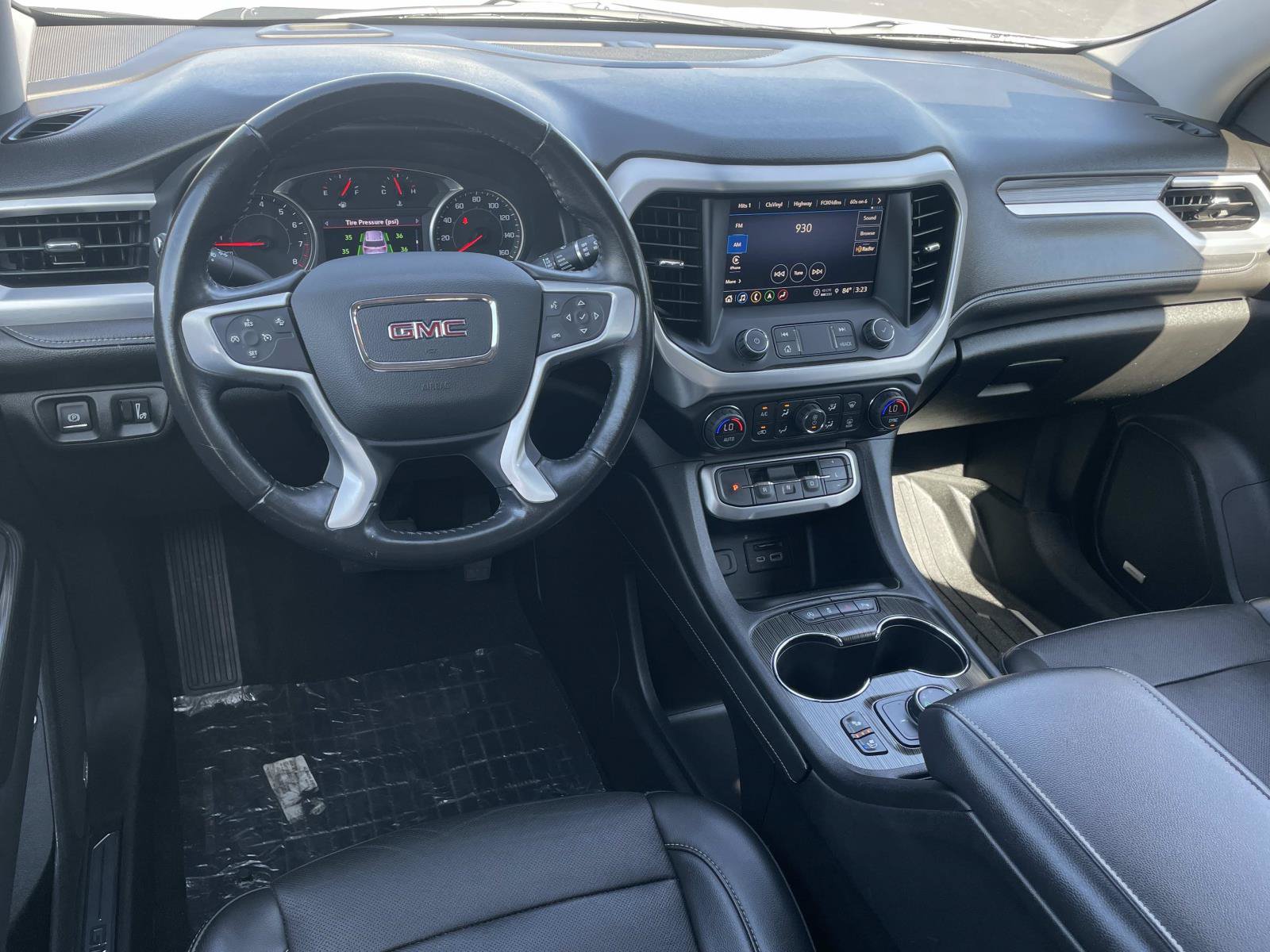 Used 2021 GMC Acadia SLT w/ Premium Package image 8
