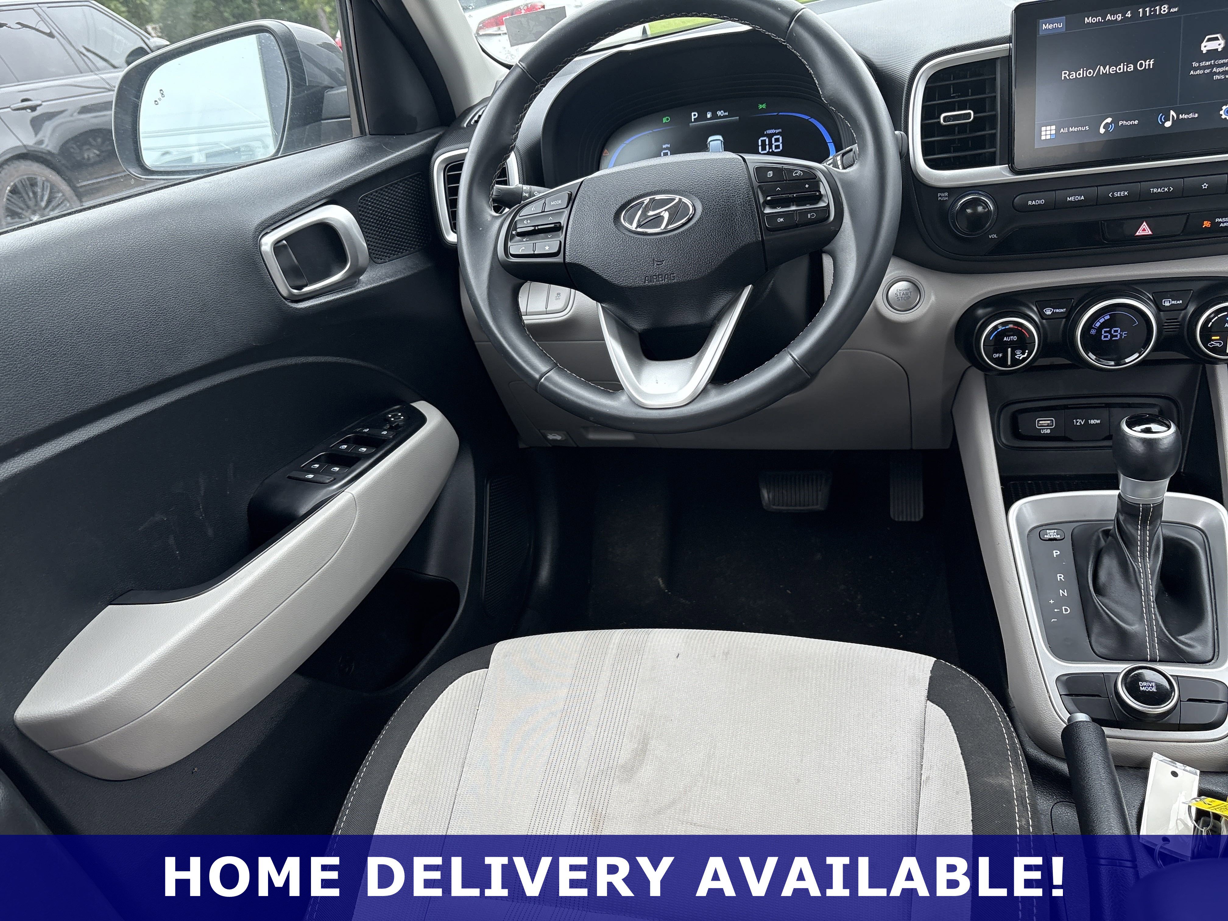 Used 2025 Hyundai Venue SEL image 7
