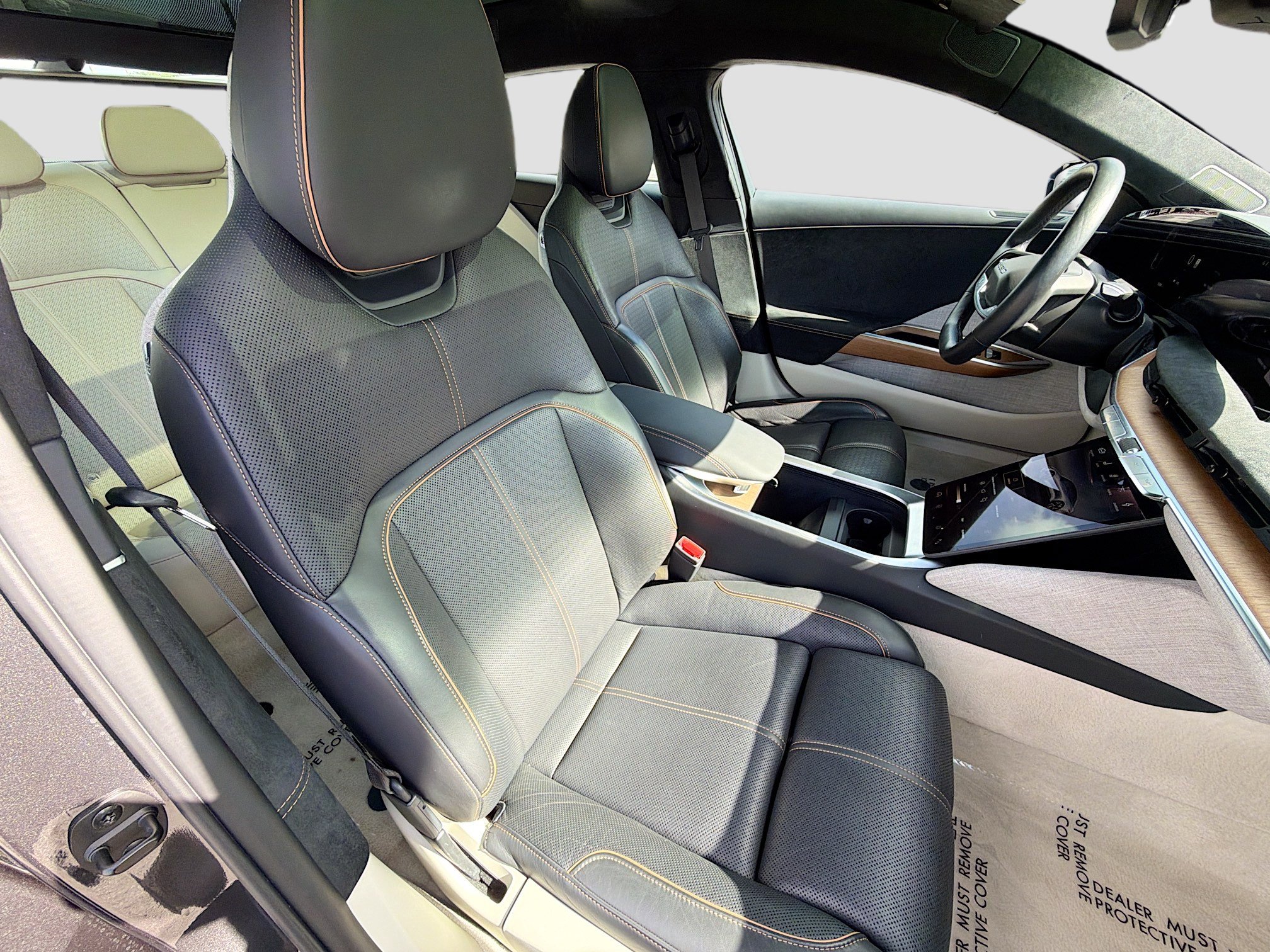 Used 2023 Lucid Air Grand Touring image 15