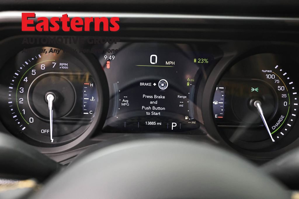Used 2024 Jeep Wrangler Unlimited AWD/4WD image 18