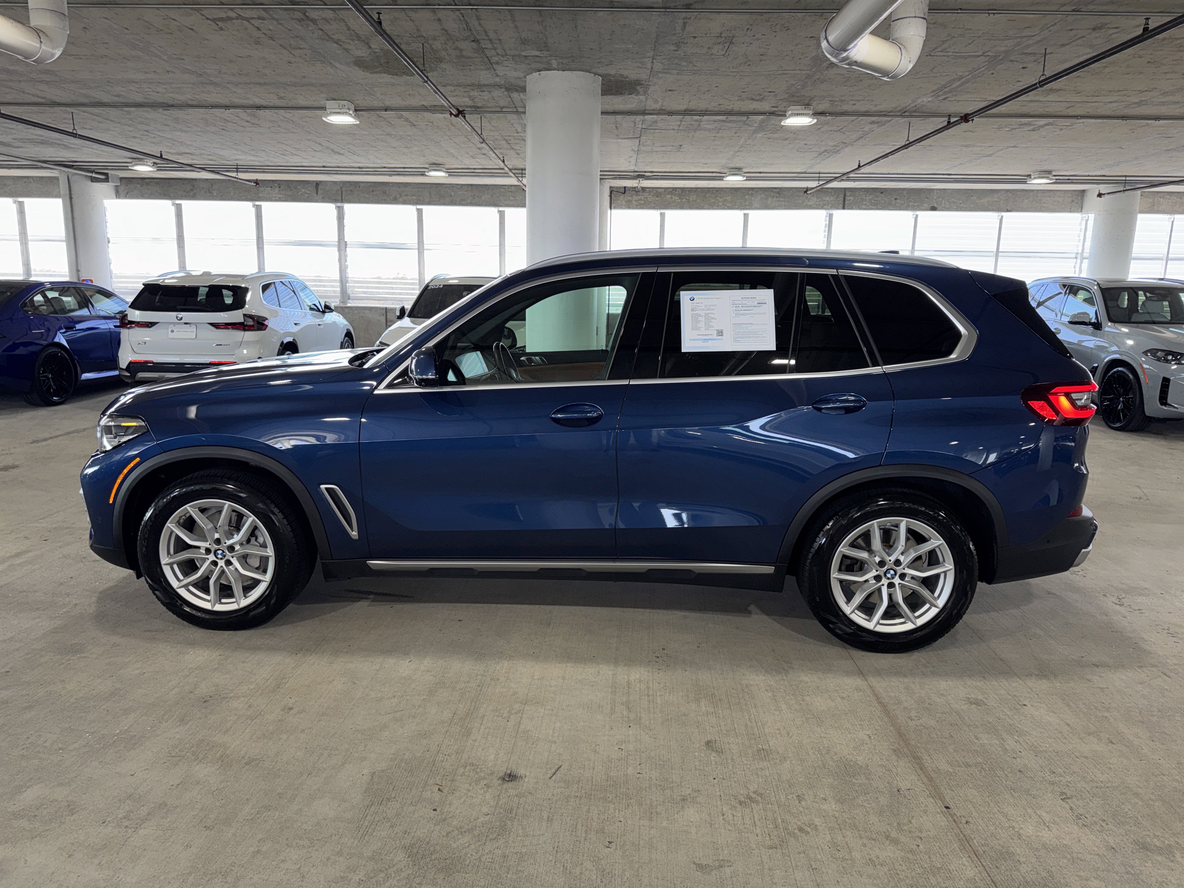 Used 2021 BMW X5 xDrive40i w/ Premium Package 2 image 5