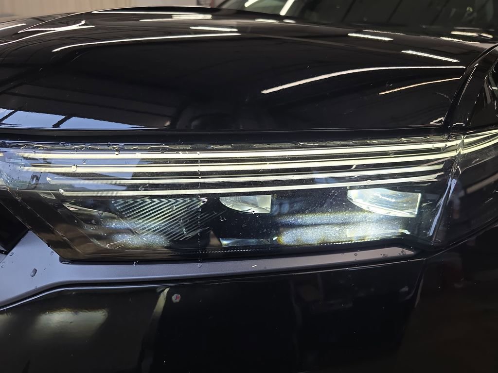 New 2026 Jeep Grand Wagoneer Limited AWD/4WD image 32