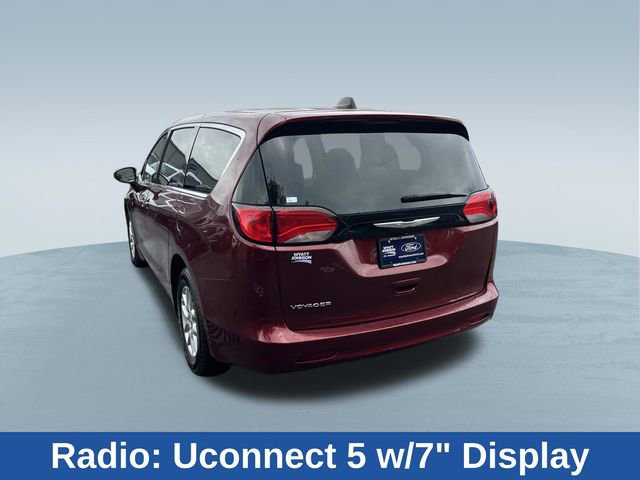 Used 2022 Chrysler Voyager LX FWD image 6