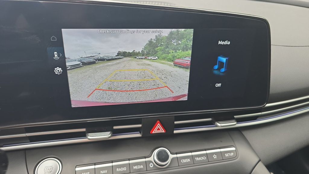 Certified 2024 Hyundai Elantra SEL w/ Convenience Package FWD image 19