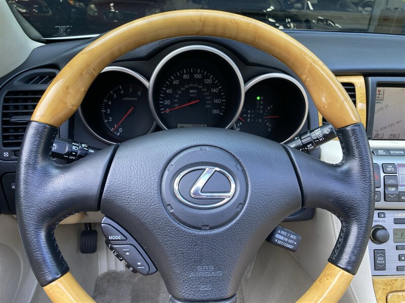 Used 2002 Lexus SC 430 Convertible RWD image 21