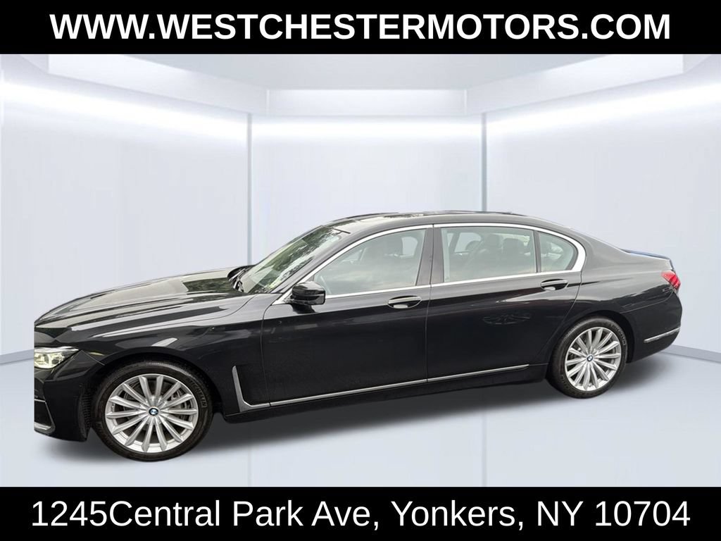Used 2022 BMW 740i xDrive w/ Premium Package AWD/4WD image 2