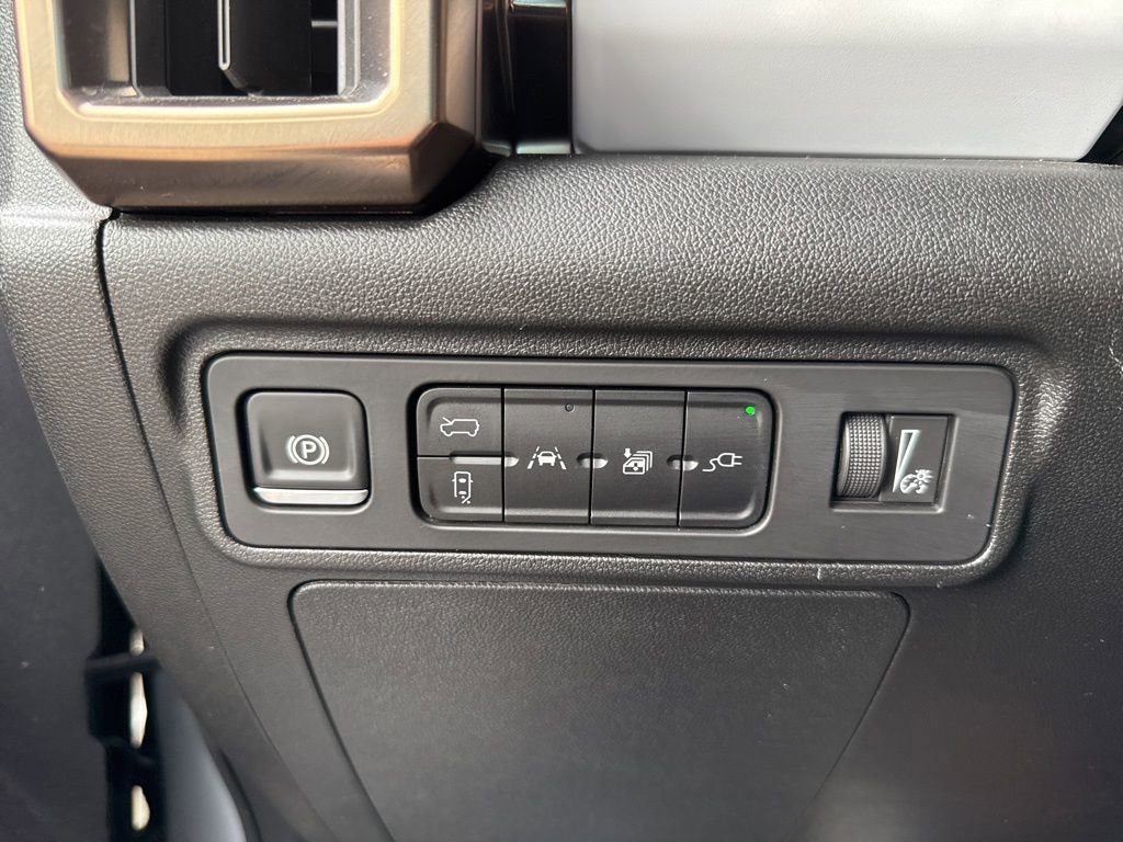 Used 2024 GMC Hummer EV 3X AWD/4WD image 43