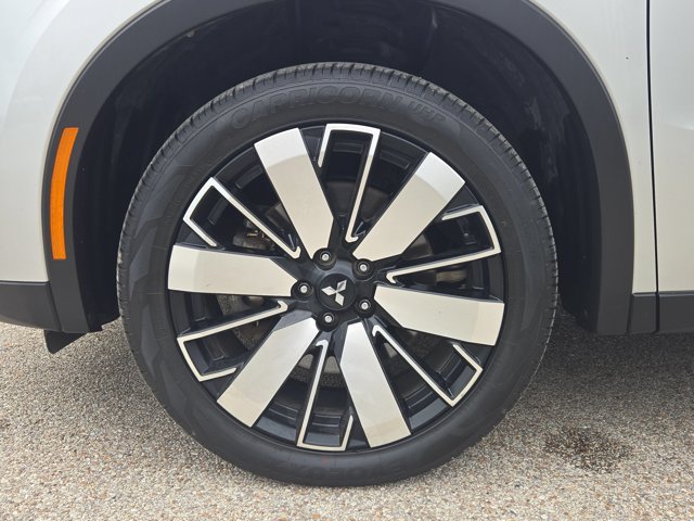 Used 2025 Mitsubishi Outlander SE AWD/4WD image 33