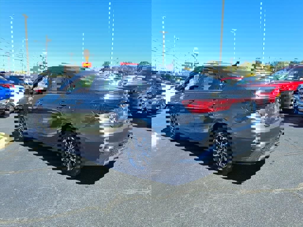 Used 2024 Kia Forte LXS image 23