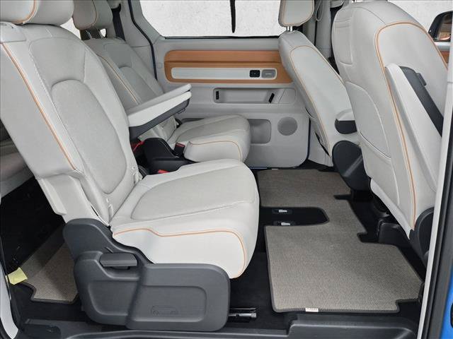 Used 2025 Volkswagen ID. Buzz 1st Edition AWD/4WD image 21