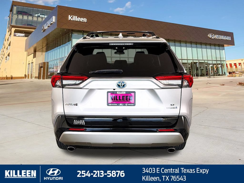 Used 2022 Toyota RAV4 SE AWD/4WD image 7