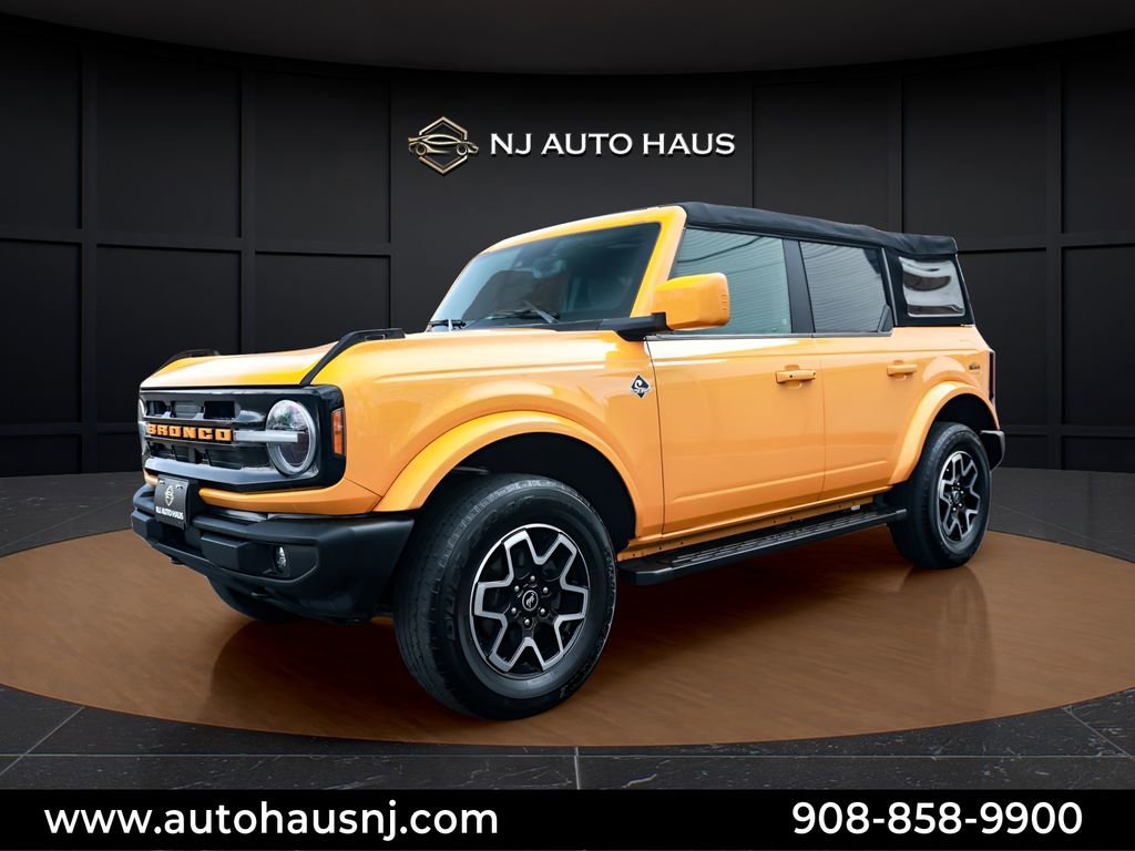 Used 2022 Ford Bronco Outer Banks image 4