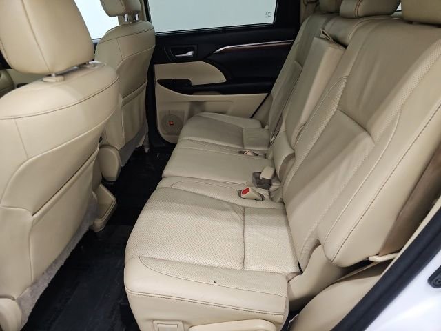 Used 2017 Toyota Highlander Limited image 31