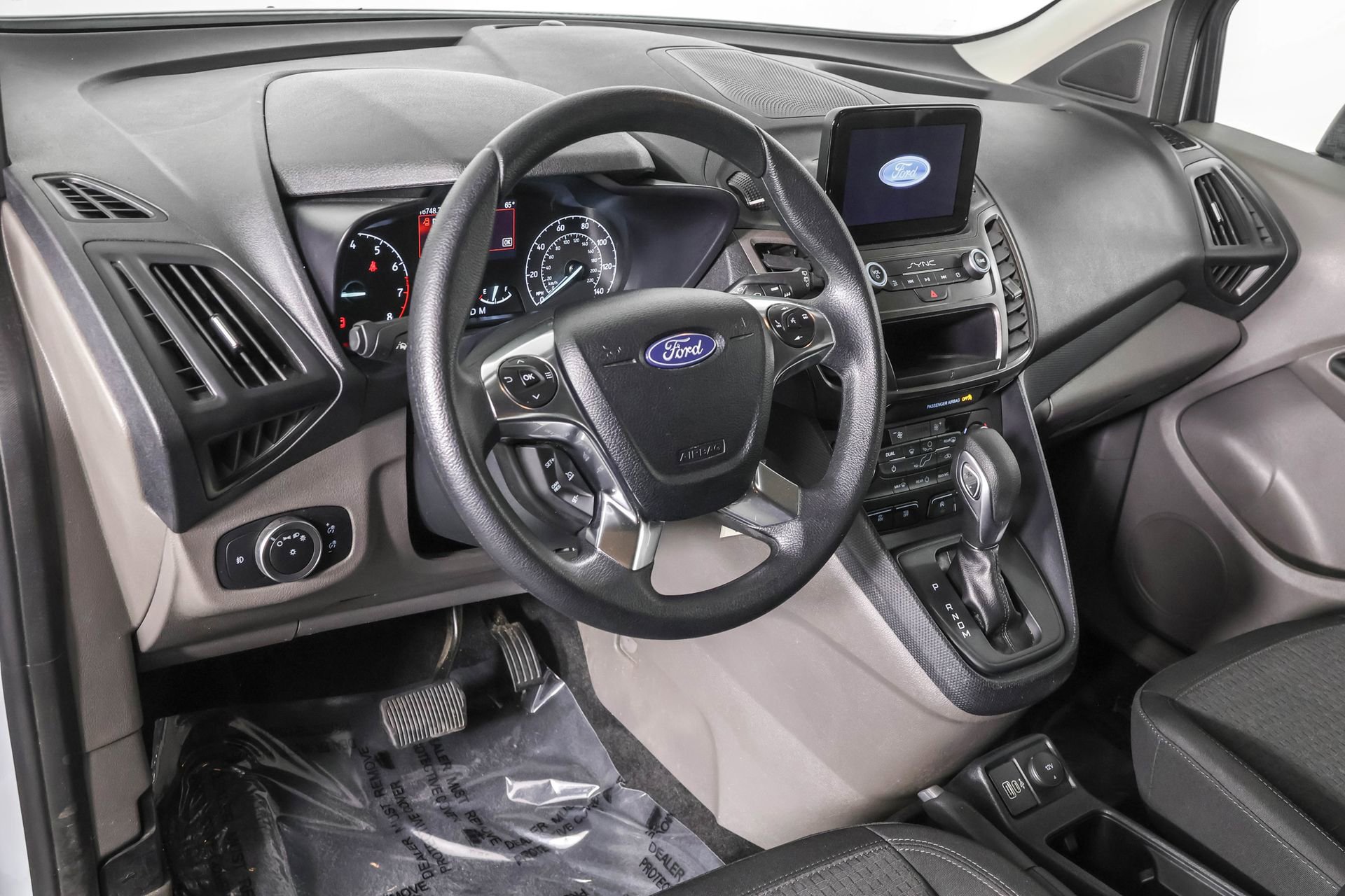 Used 2023 Ford Transit Connect XLT FWD image 4