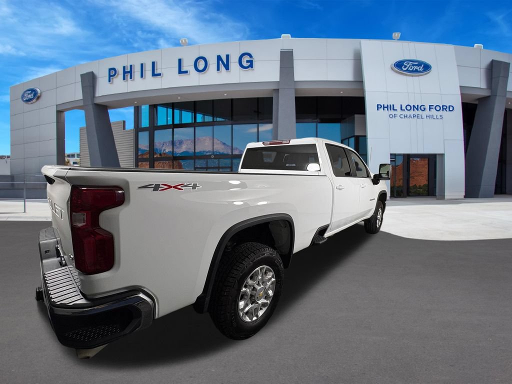 Used 2024 Chevrolet Silverado 3500 LT AWD/4WD image 5