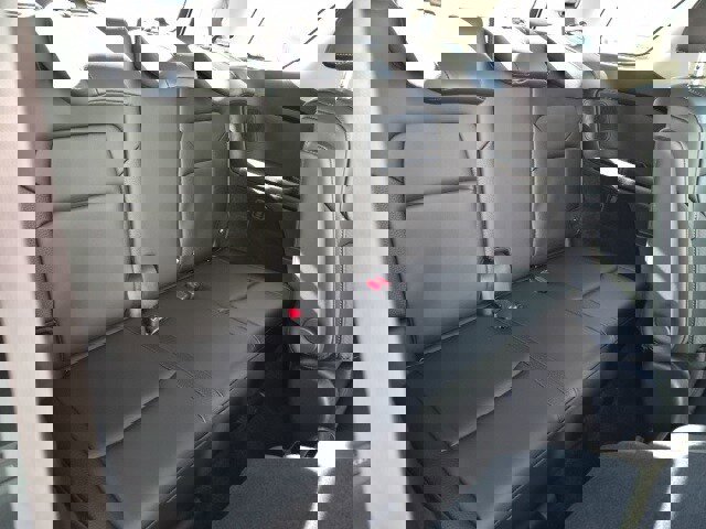 New 2025 Nissan Pathfinder SL image 16