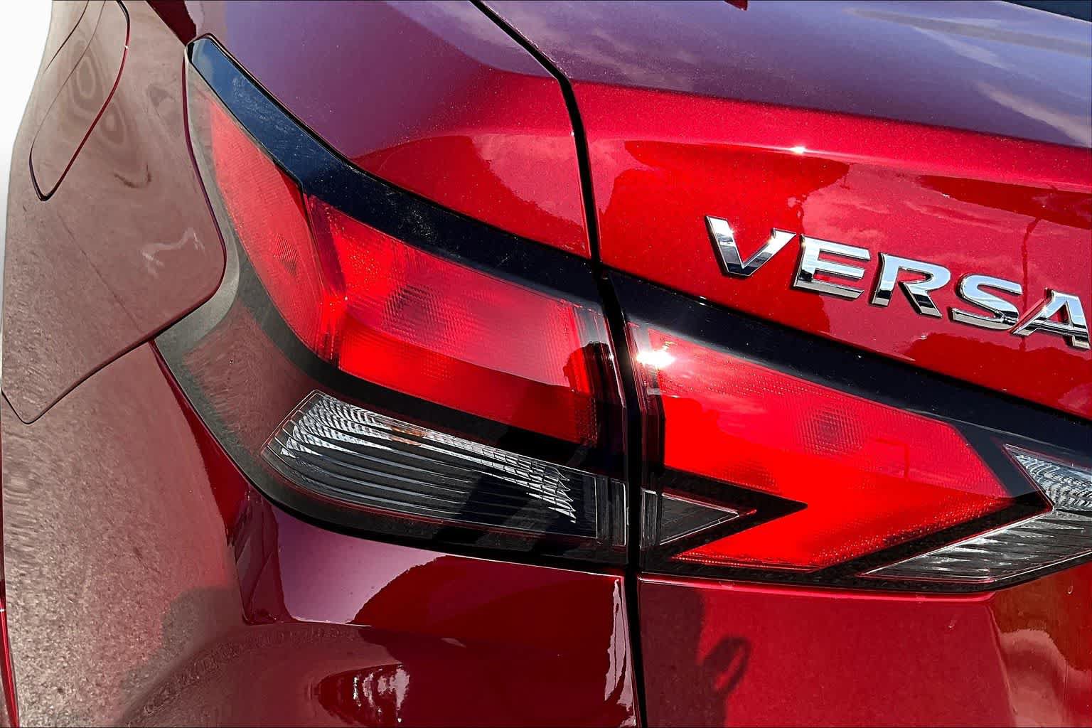 New 2025 Nissan Versa SV w/ Trunk Package FWD image 12