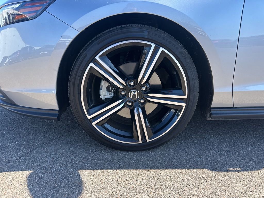 Used 2024 Honda Accord Sport image 12