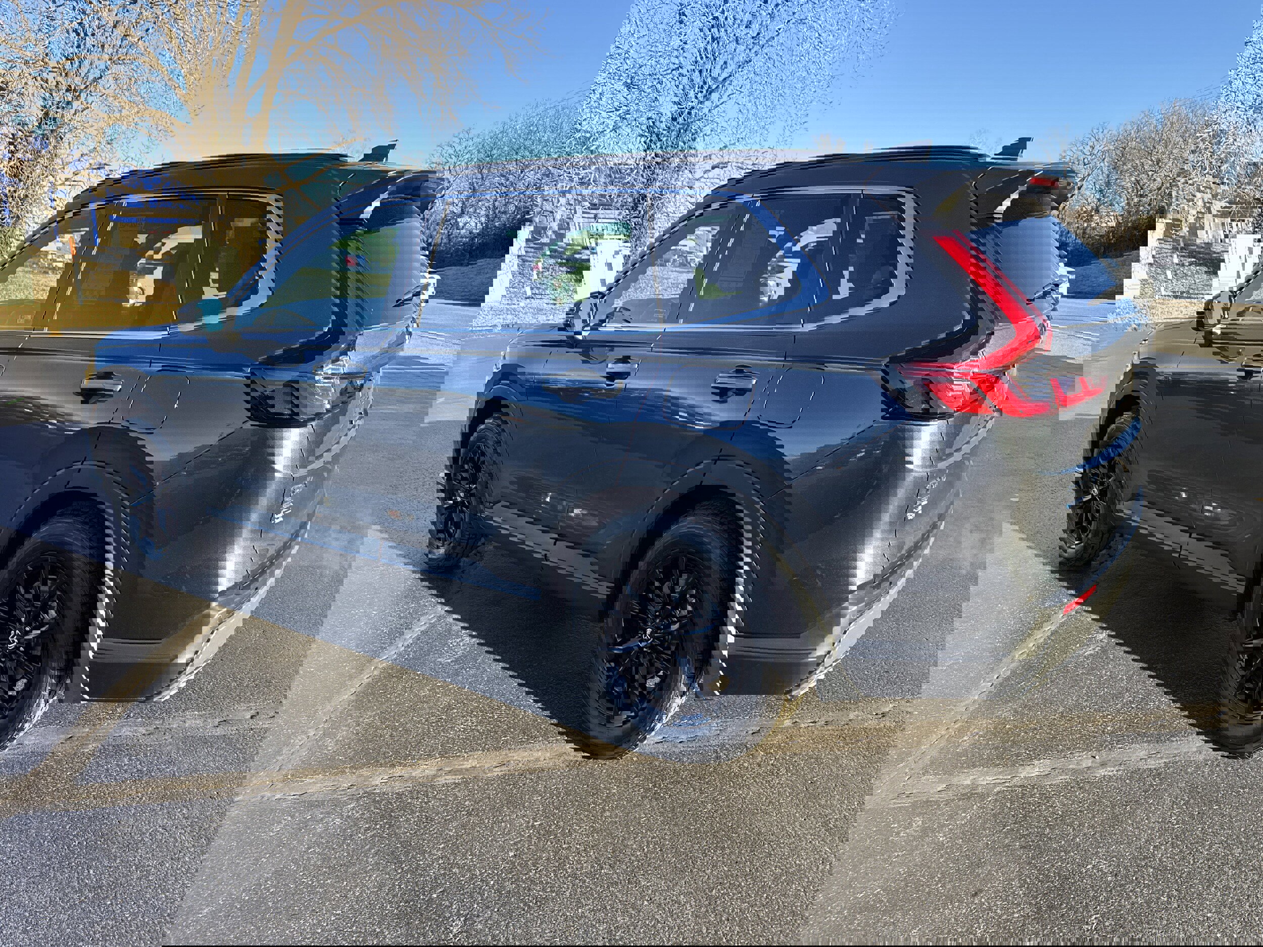 Used 2025 Honda CR-V Sport-L image 3