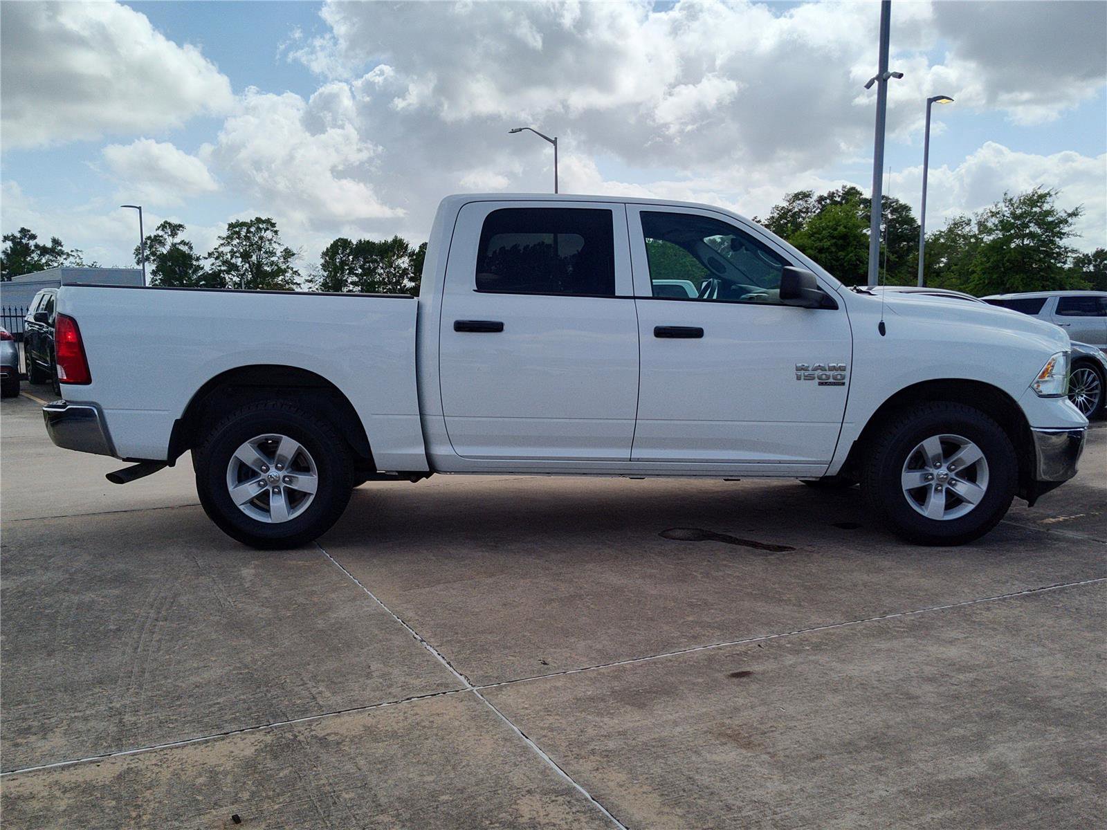 Used 2022 RAM 1500 Classic SLT w/ Electronics Group AWD/4WD image 7
