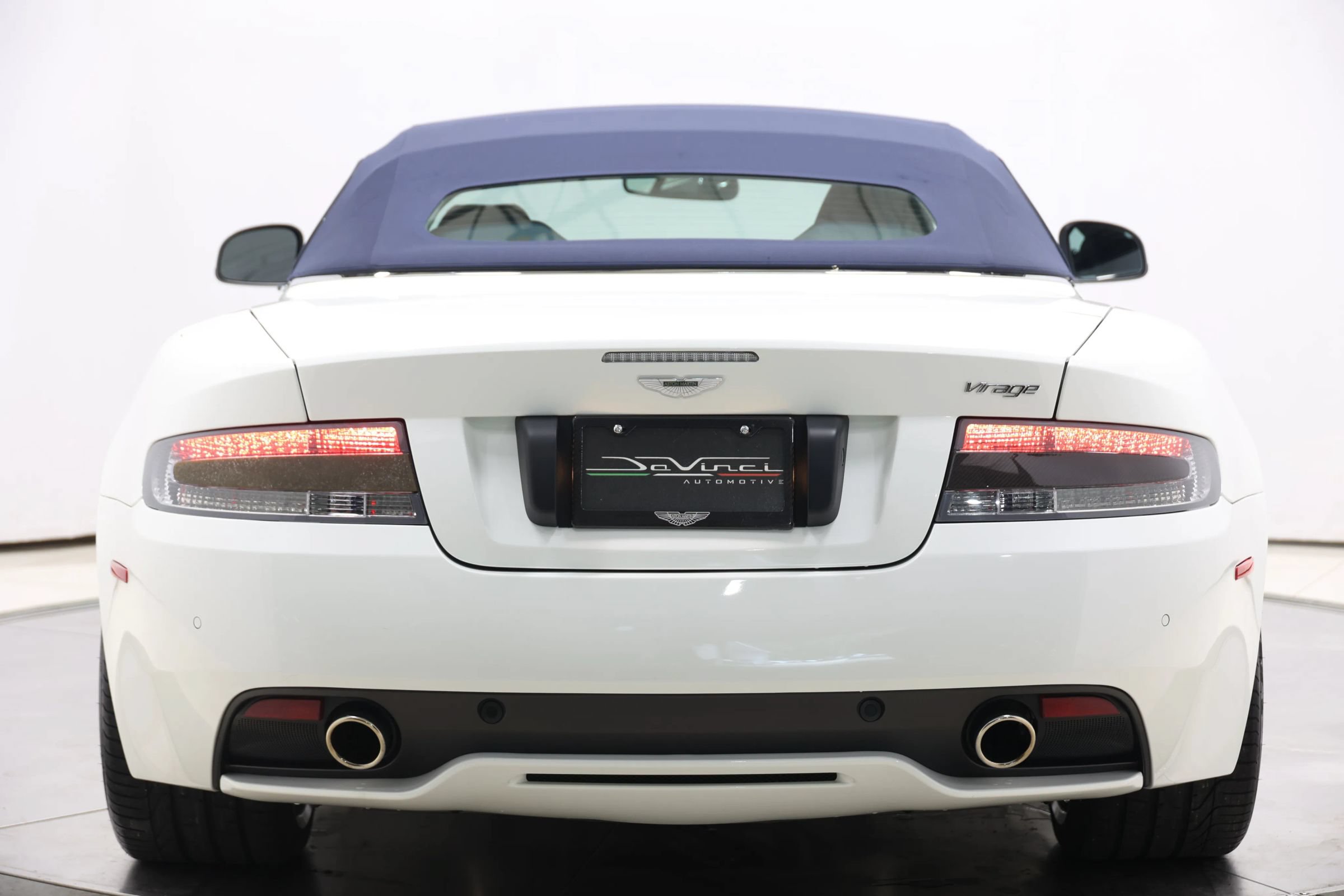 Used 2012 Aston Martin Virage Volante RWD image 98