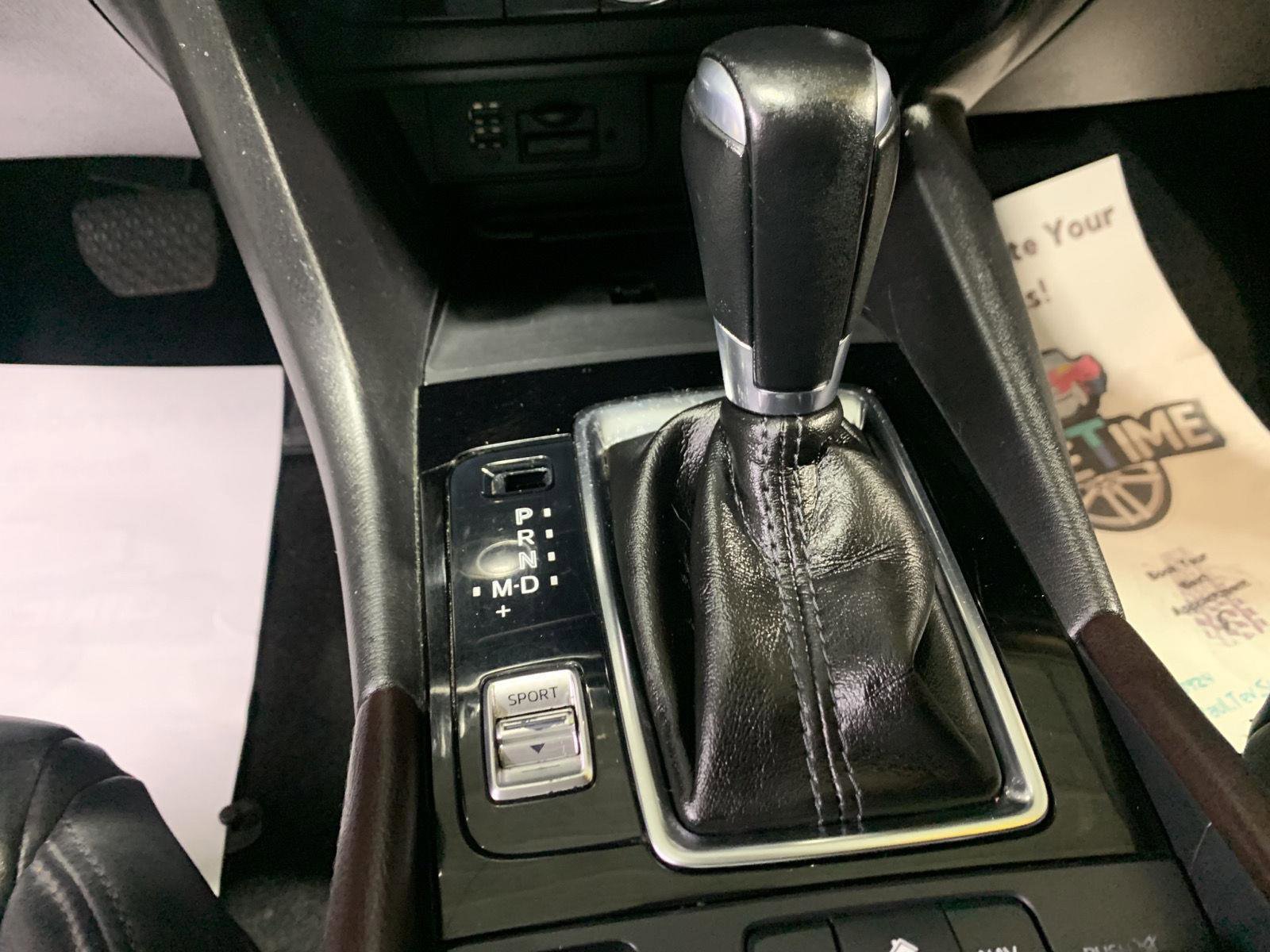 Used 2018 MAZDA MAZDA3 Touring image 23