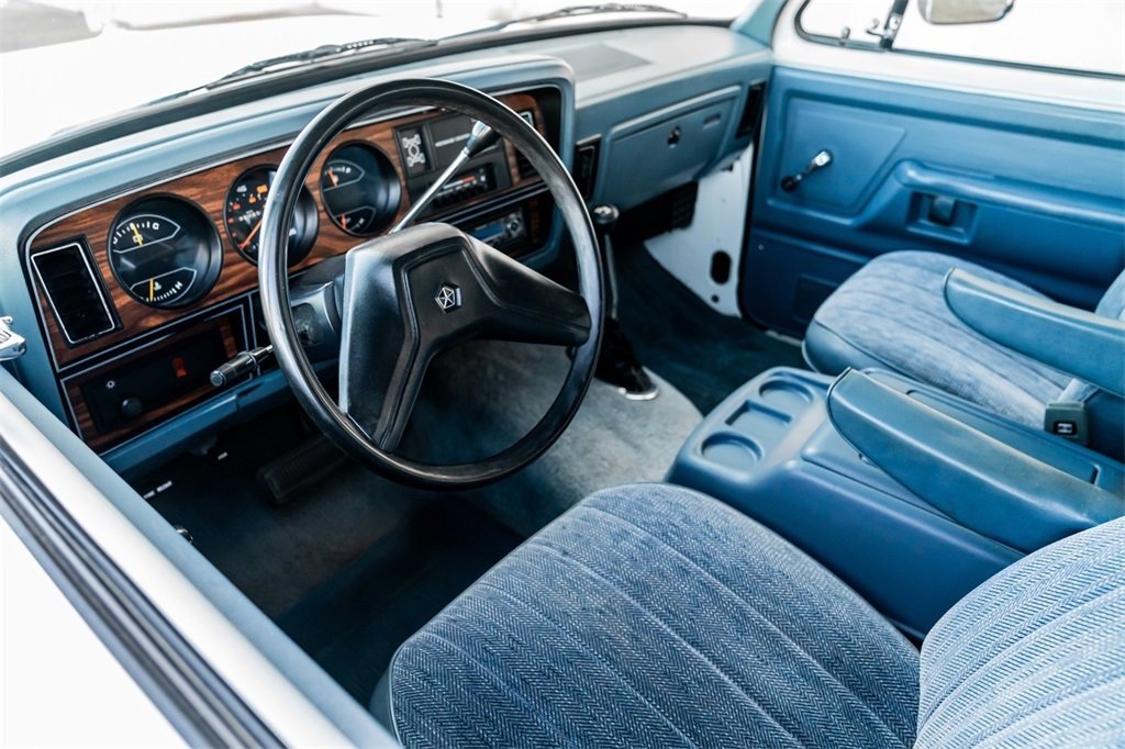 Used 1988 Dodge Ramcharger 4WD image 11