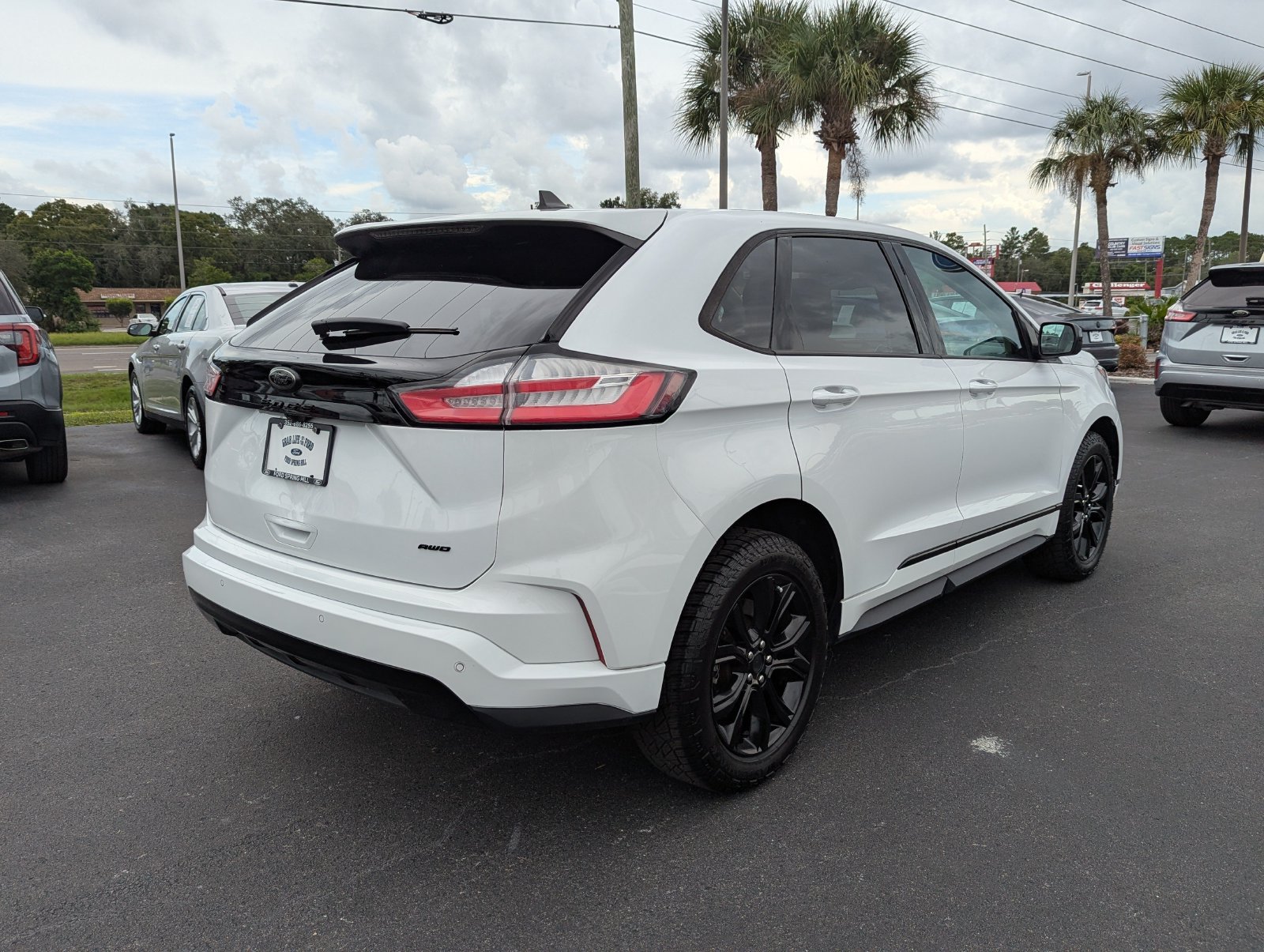 Used 2022 Ford Edge SE w/ Black Appearance Package AWD/4WD image 5