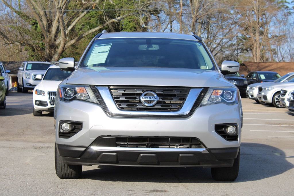 Used 2020 Nissan Pathfinder SL image 2