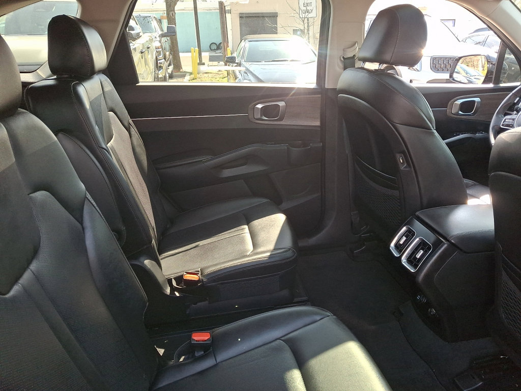 Used 2022 Kia Sorento X-Line EX image 15