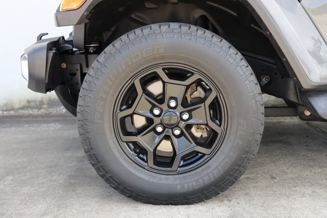 Used 2021 Jeep Gladiator Sport image 9