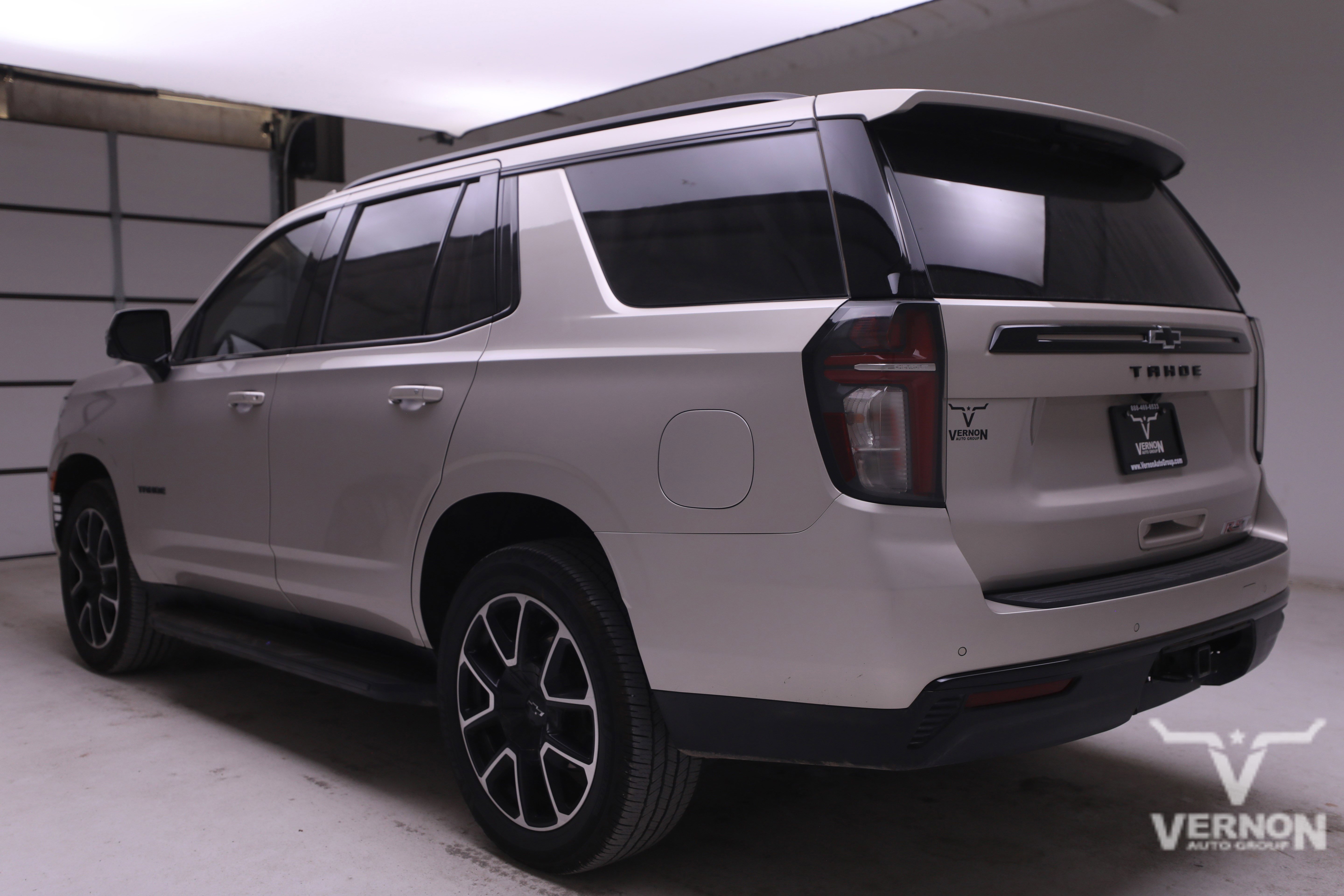 Used 2023 Chevrolet Tahoe RST w/ Luxury Package image 3