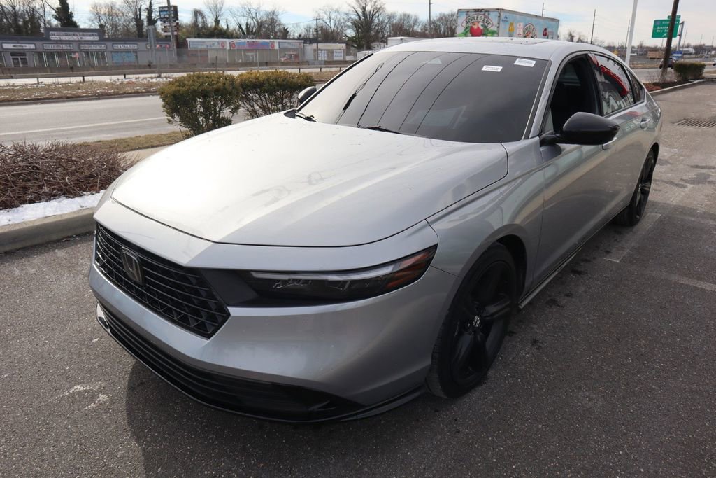 Used 2024 Honda Accord Sport image 9
