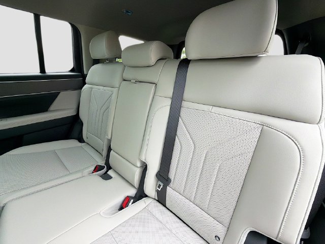 New 2026 Hyundai Santa Fe SEL AWD/4WD image 17