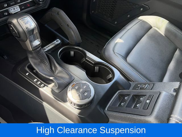 Used 2025 Ford Bronco Badlands image 24