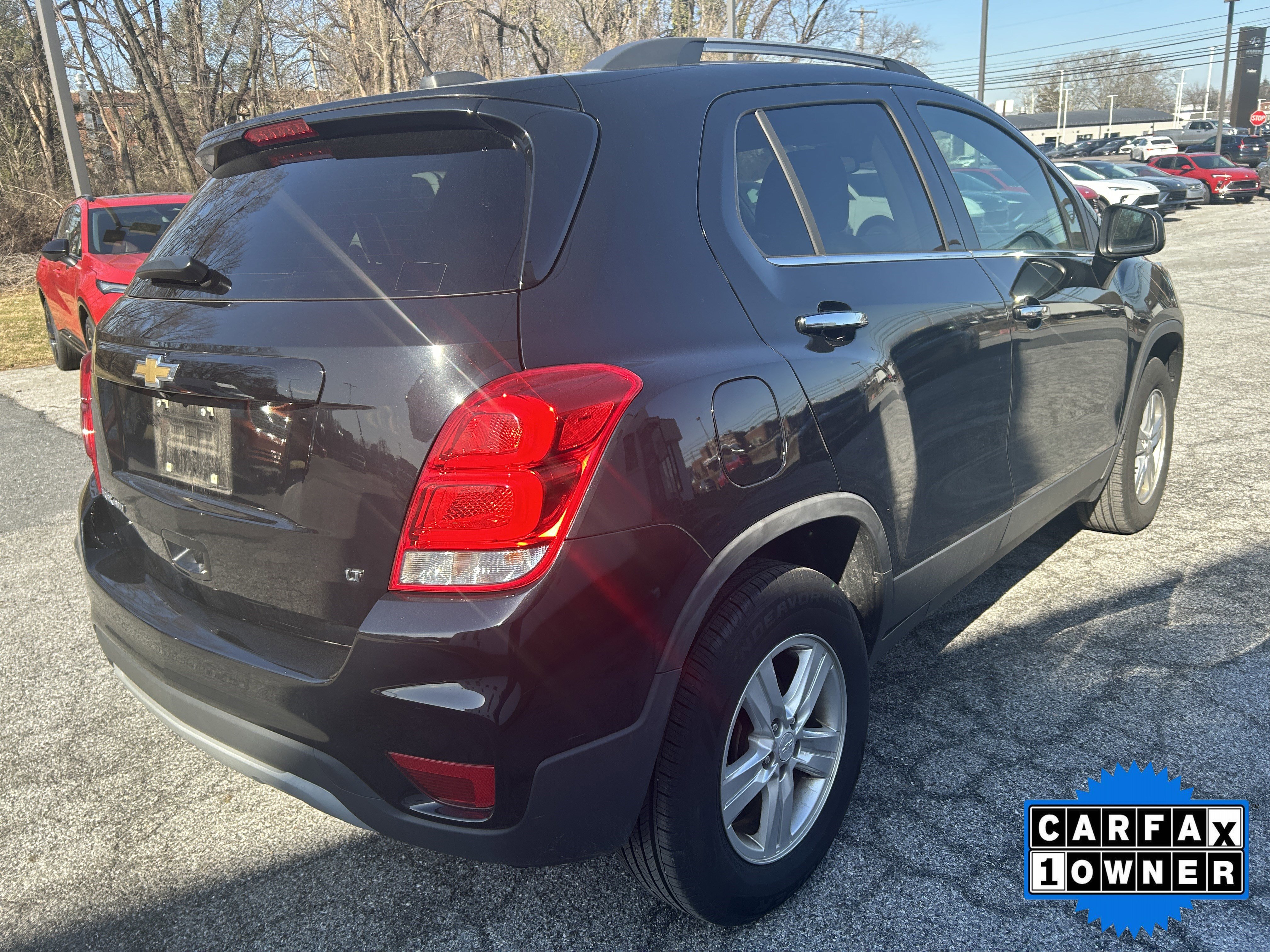 Used 2019 Chevrolet Trax LT w/ LT Convenience Package image 3