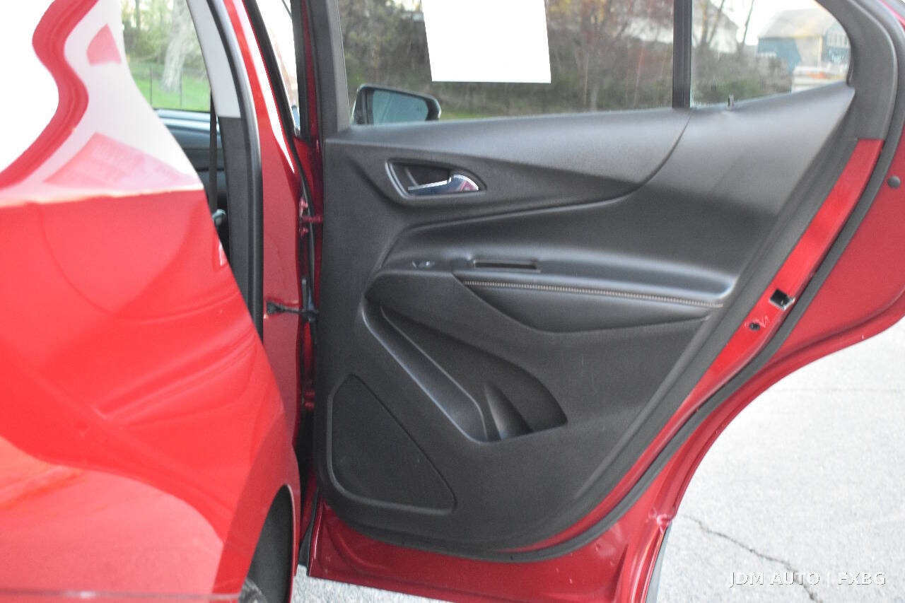 Used 2018 Chevrolet Equinox Premier AWD/4WD image 12