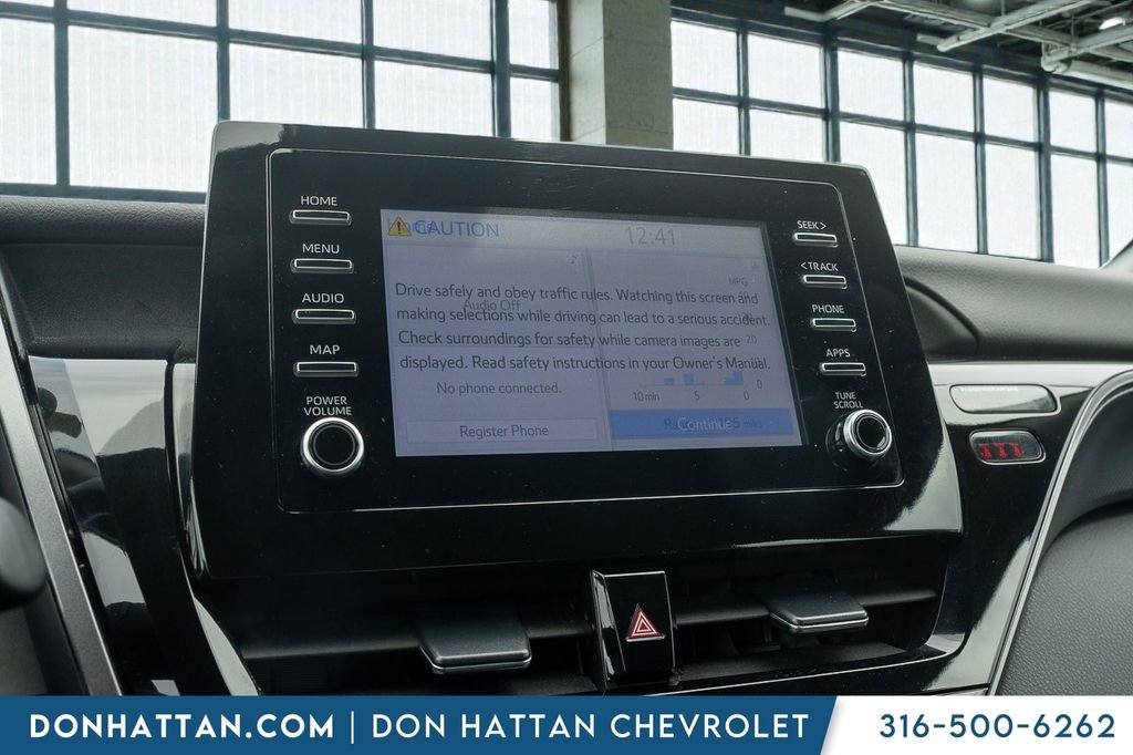 Used 2023 Toyota Camry SE image 7