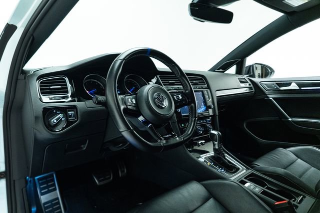 Used 2017 Volkswagen Golf R 4-Door image 23