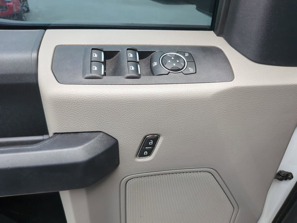 Used 2020 Ford F250 XL w/ Power Equipment Group AWD/4WD image 17