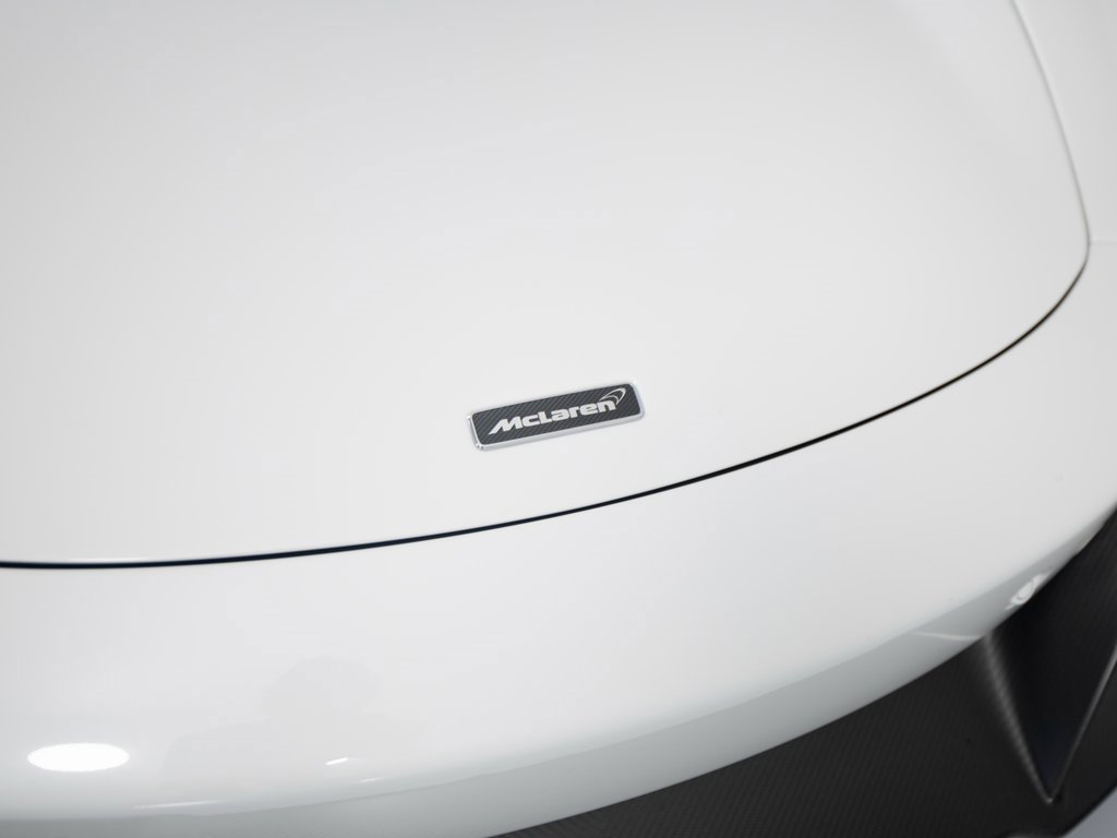 Used 2016 McLaren 675LT Spider image 38