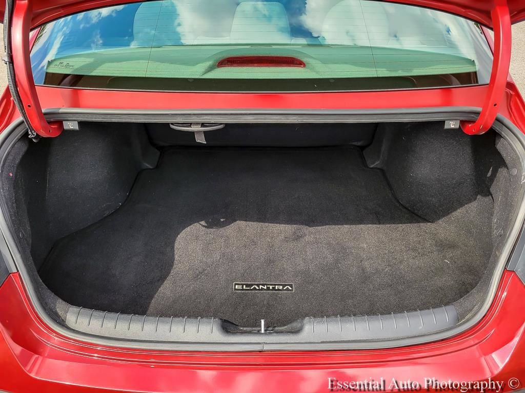 Used 2024 Hyundai Elantra SEL FWD image 26
