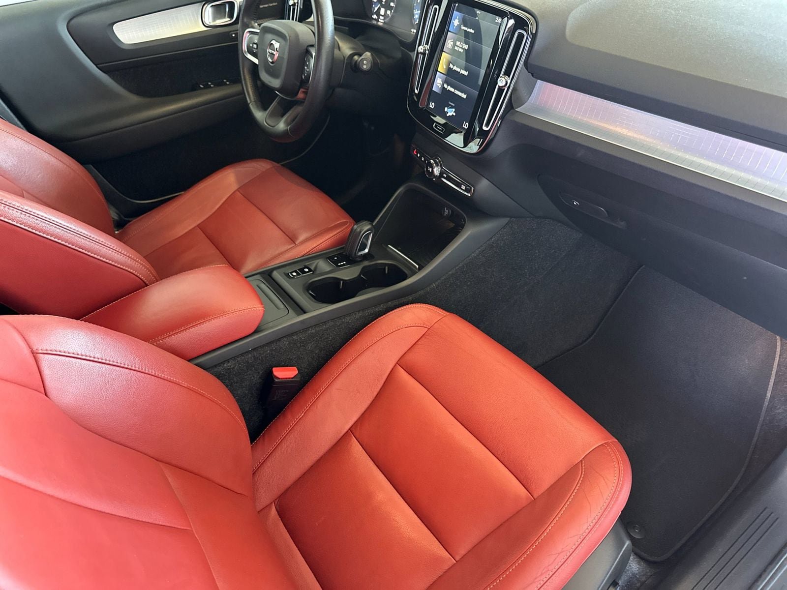 Used 2019 Volvo XC40 T5 Momentum AWD/4WD image 18