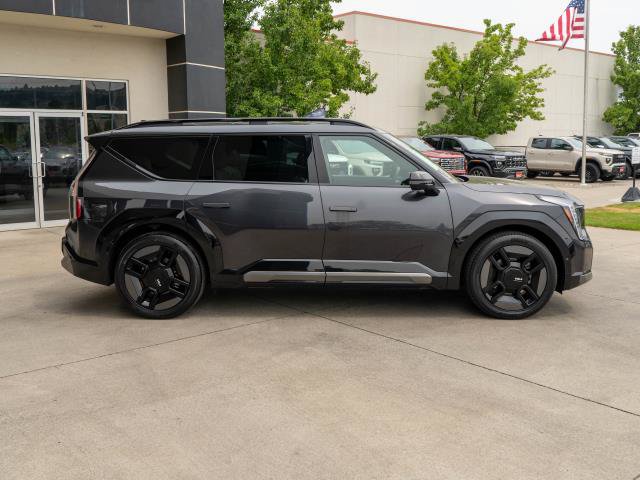 Certified 2024 Kia EV9 GT-Line AWD/4WD image 8