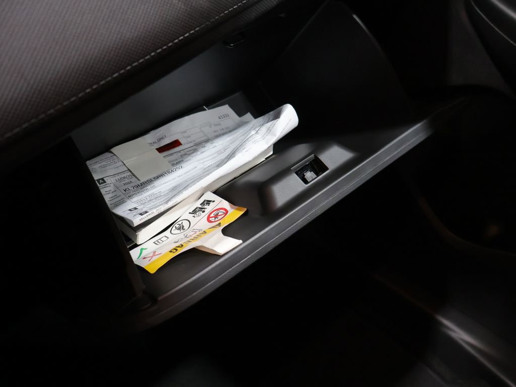 Used 2024 Chevrolet TrailBlazer LT w/ Convenience Package image 36