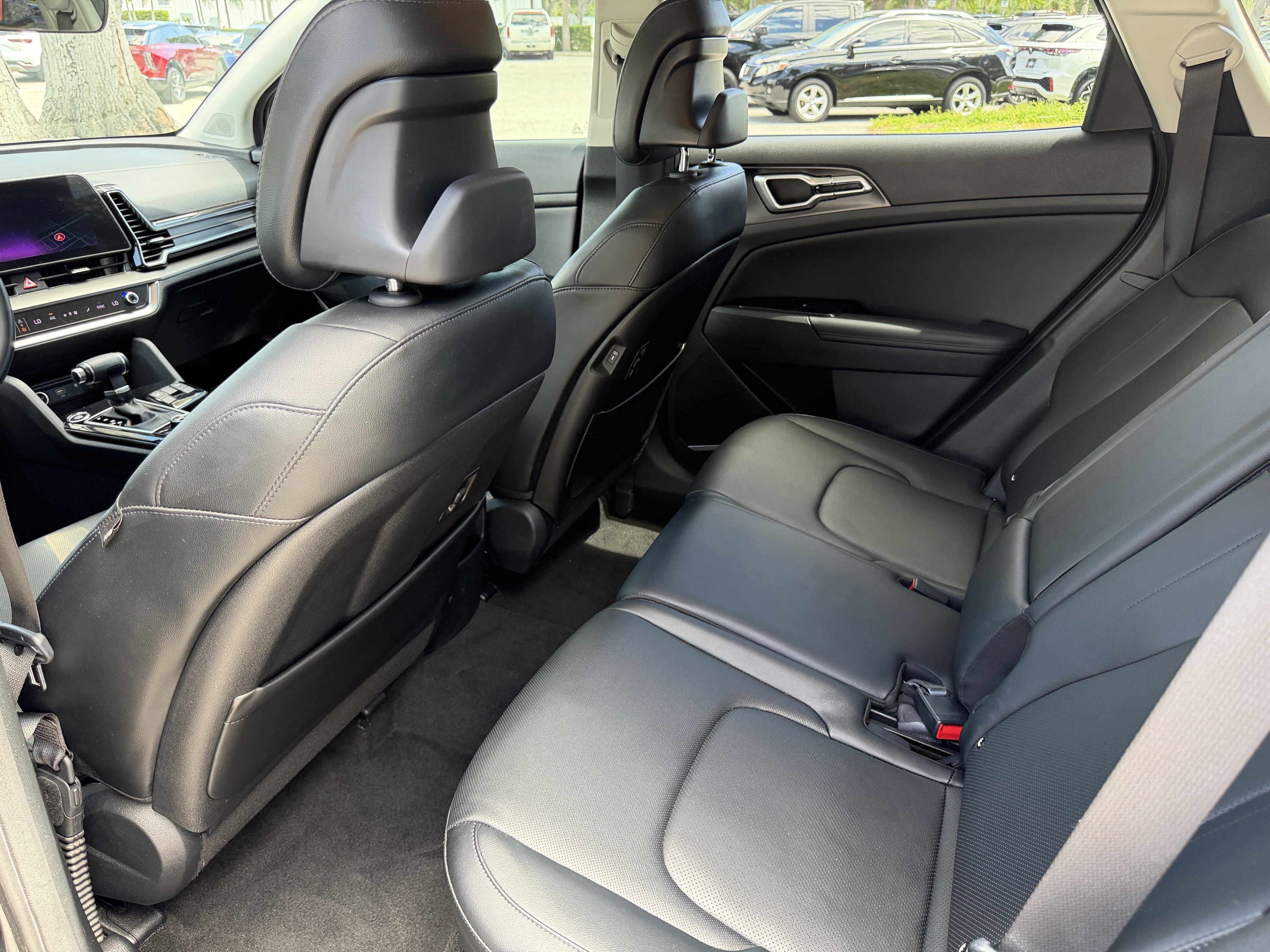 Used 2023 Kia Sportage EX FWD image 17