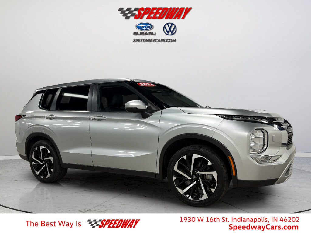 Used 2024 Mitsubishi Outlander SE Black Edition